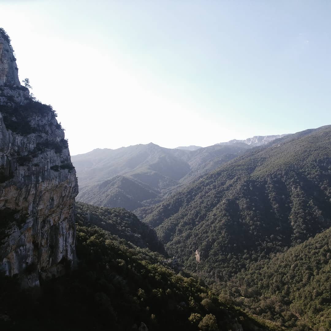 Arasole hiking