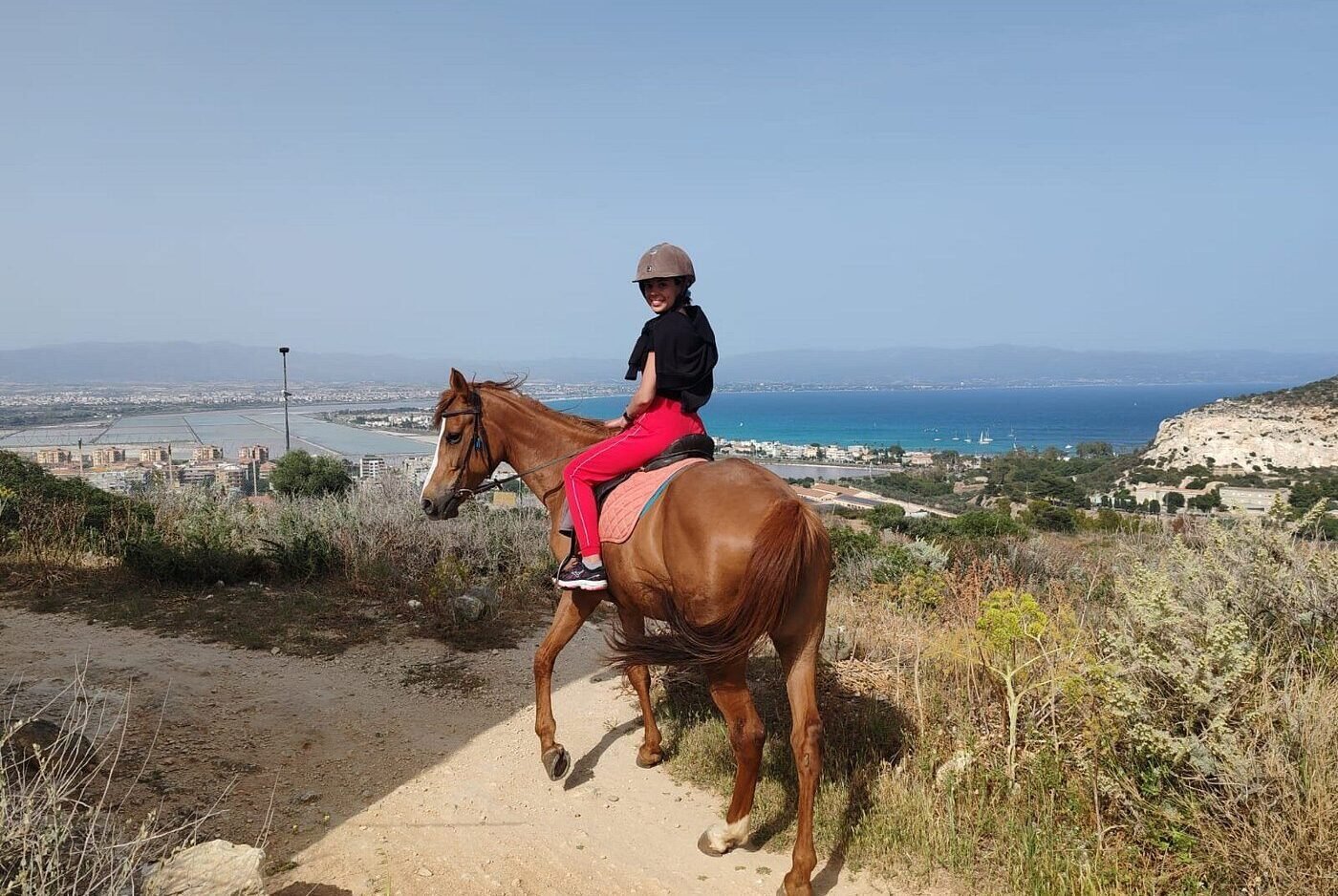 Horse riding at Devil's Saddle